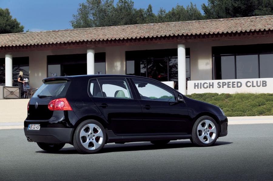  Volkswagen Golf GTi 2005 года  (фото 36 из 135)